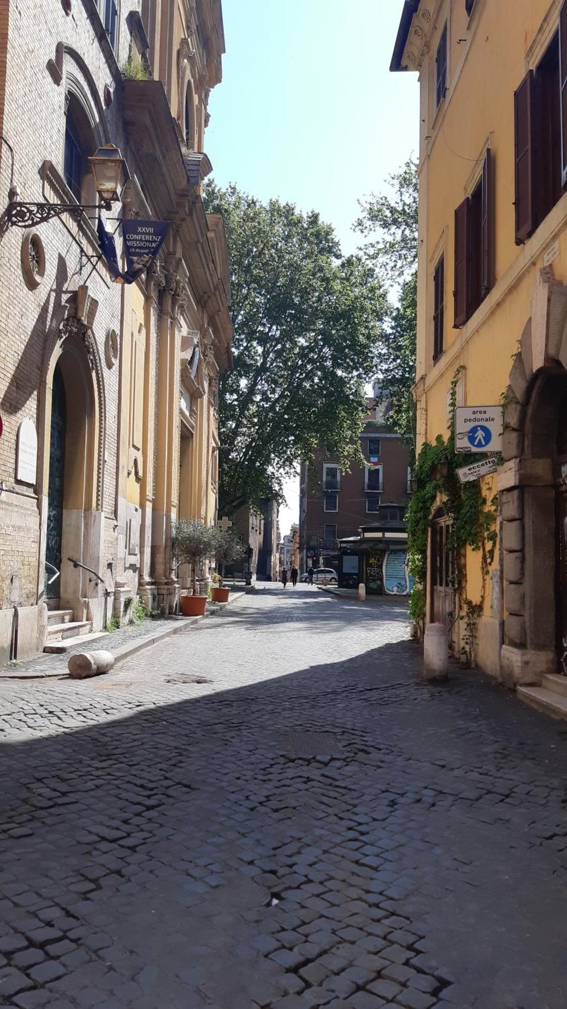 Bed & Breakfast Bed & Breakfast Lungaretta Fly 55 Rome